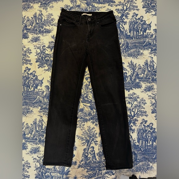 Levi’s 712 High Rise Skinny - Picture 4 of 8